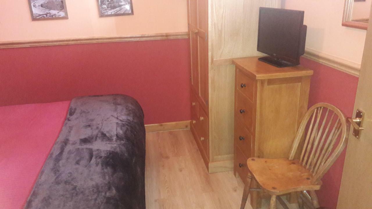 Leven And Linnhe Apartments, West Highland Way Holidays Kinlochleven Esterno foto